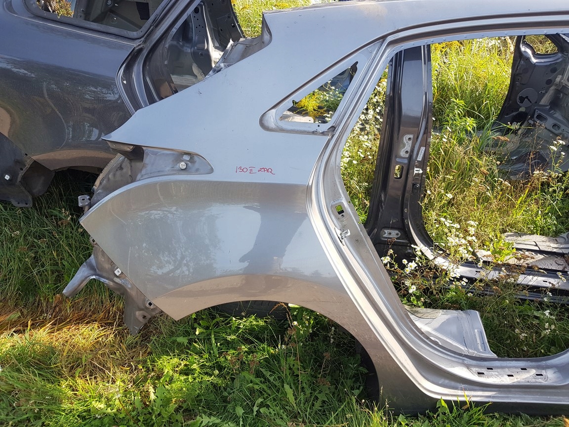 HYUNDAI I30 II pillar front right central 2012