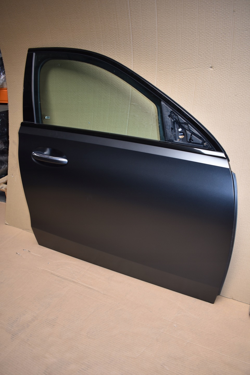IDEALNE door front front right W colour 818 MERCEDES W206 1