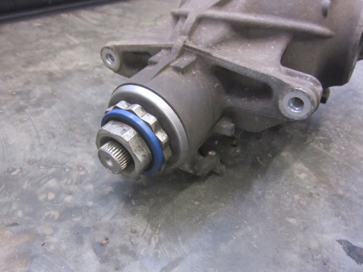 BMW X3 G01 B46 X4 G02 differenciál hátsó differenciál differenciál 8643134 33108686219 3.38
