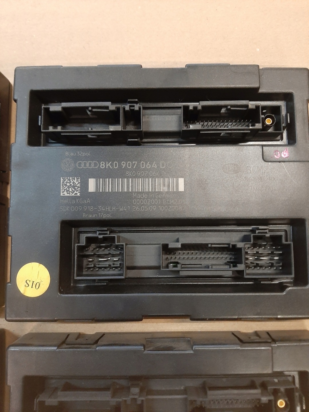 AUDI A4 B8 A5 8T Module Unité de contrôle KOMFORTU 8K0907064DC