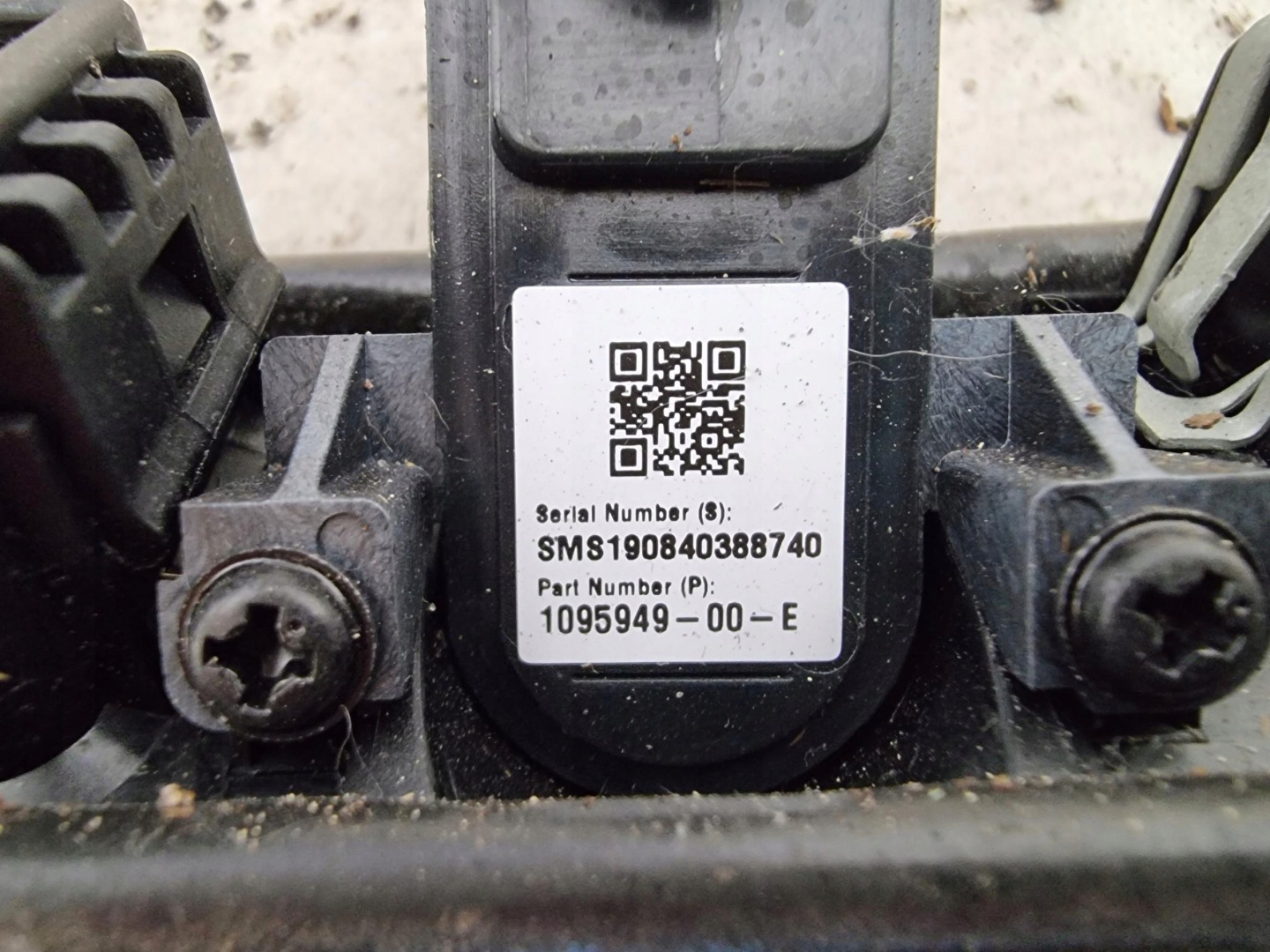 TESLA MODEL 3 17-> KAMERA + button bonnet boot rear part 1095949-00-E