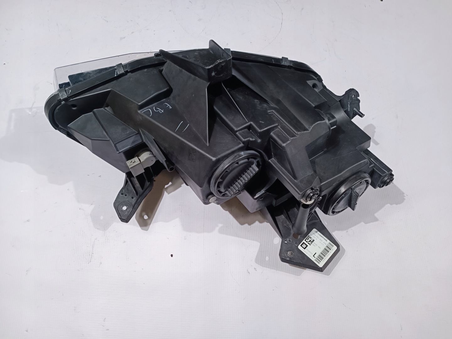 light front front left Chevrolet Camaro 2016