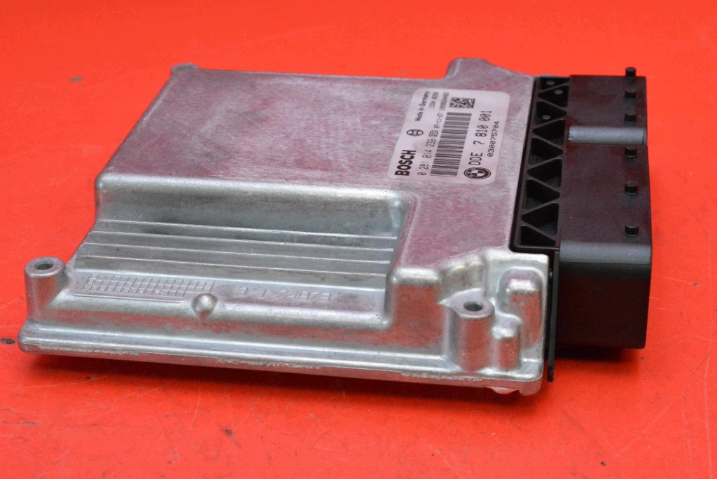 unité de commande électronique uce moteur DDE 7810001 0281014239 BMW E90 E91 2.0 D 143 KM 04-10