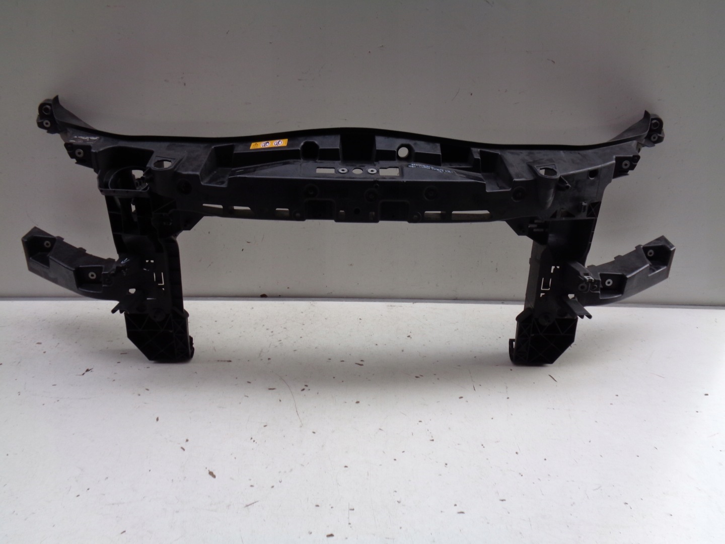 bar, wall front MERCEDES SPRINTER W910 18