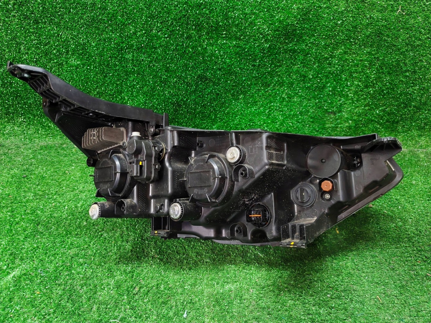 REFLEKTOR left front SSANGYONG KORANDO IV lens LED NR.1260