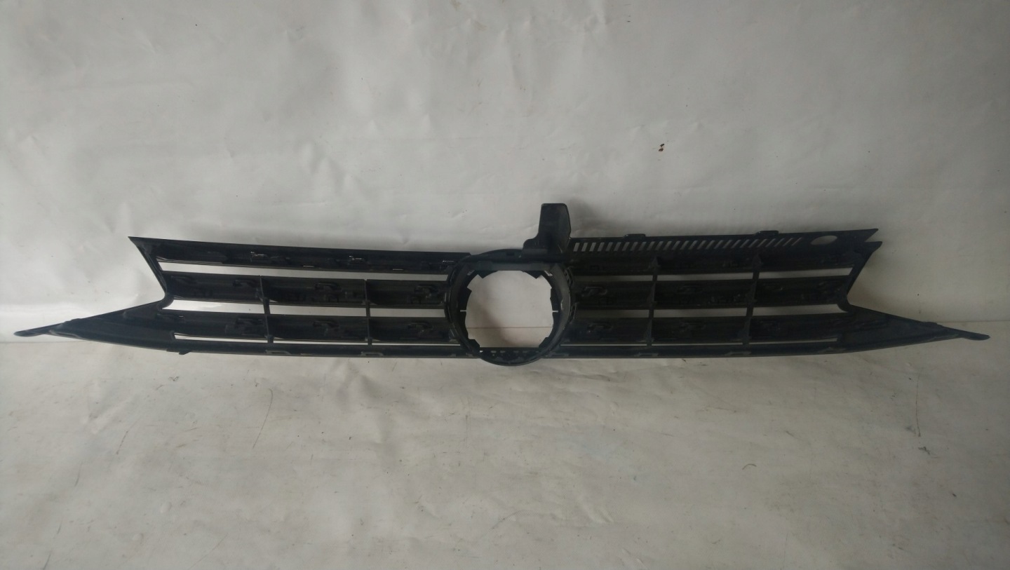 Grill Grill VW TOURAN II 15- 5TA853653B