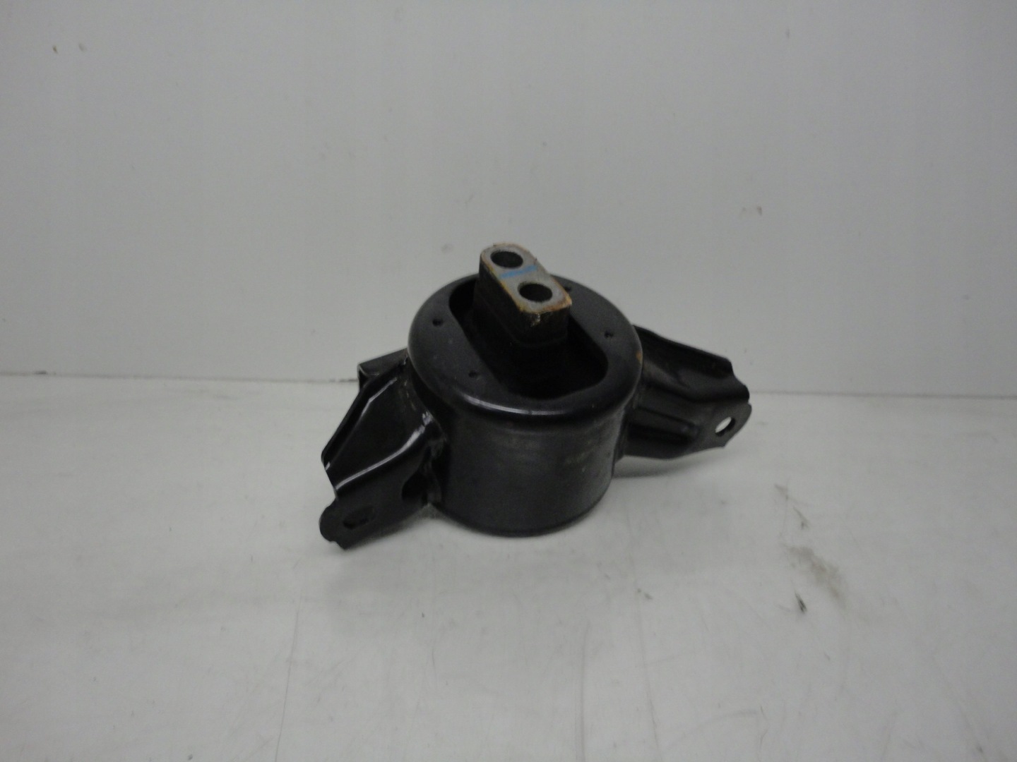 KIA RIO III engine mount 1,2 16V 2011