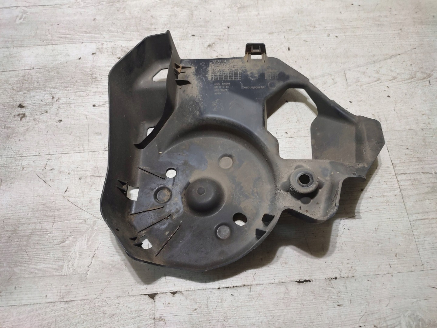 Peugeot 308 2019 cover rear chassis
