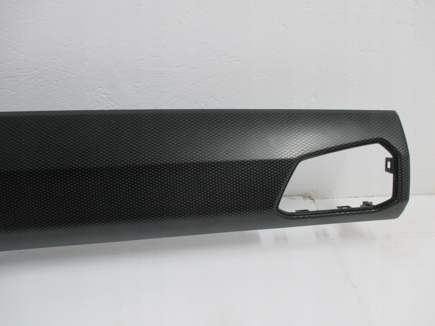 DEKOR instrument panel frame VW T-CROSS 2GM858418H