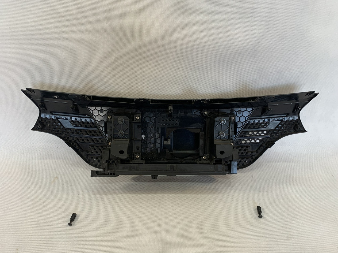maska dvířka ladowania Dacia Spring 20r 623105273R 05.26