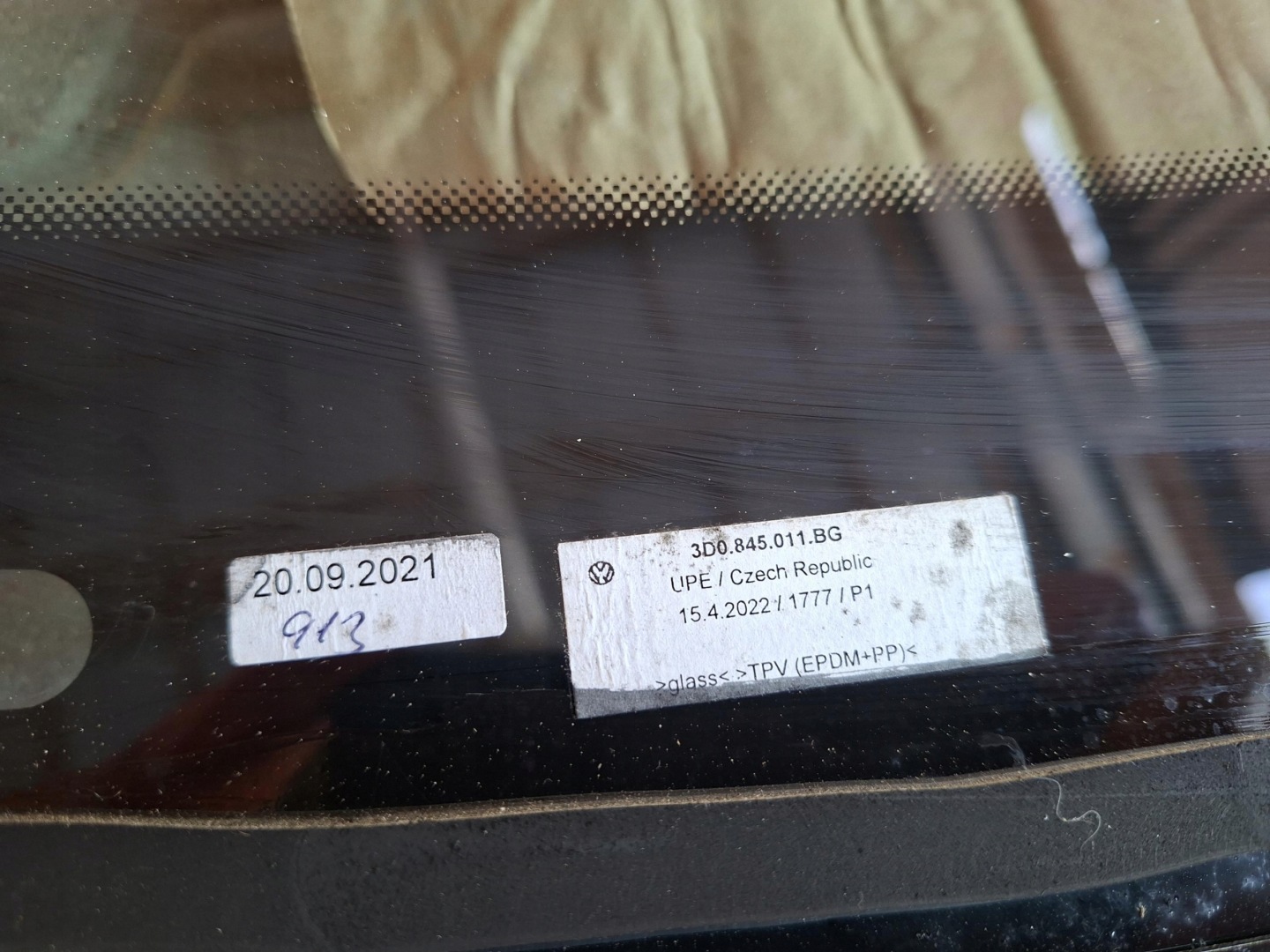 windscreen front iron 3D0845011BG VW PHAETON LIFT 2021