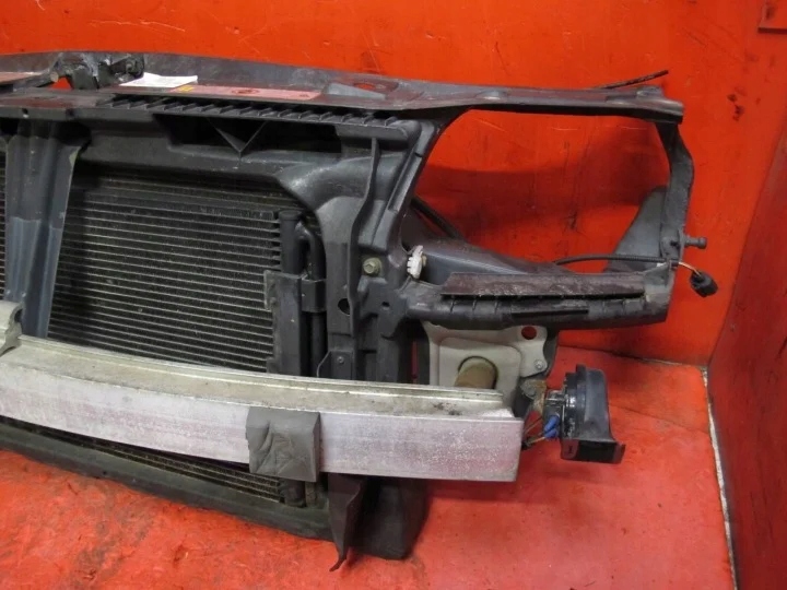 AUDI A3 8L 1.8 AGN 96- support panel for radiators radiator fan sider KOMPLET 1J012