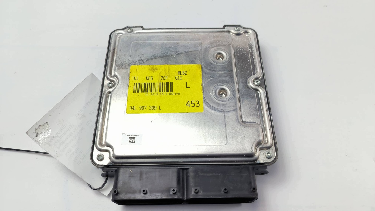 ordinateur moteur ECU 04L907309L AUDI A4 B9