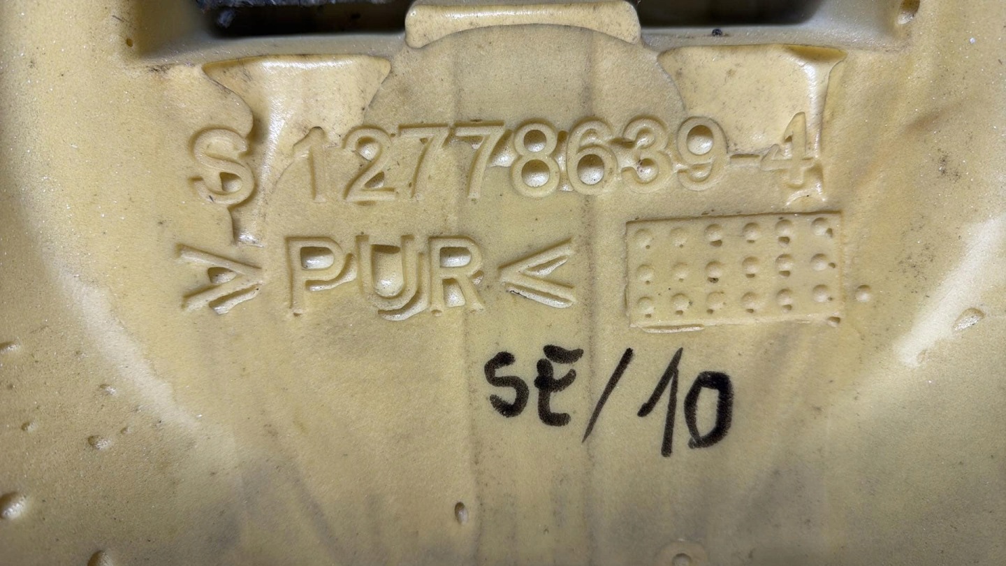 SIEDZISKO Sitz SAAB 93 9-3 II Sitz AERO schwarze Leder Blende Abdeckung