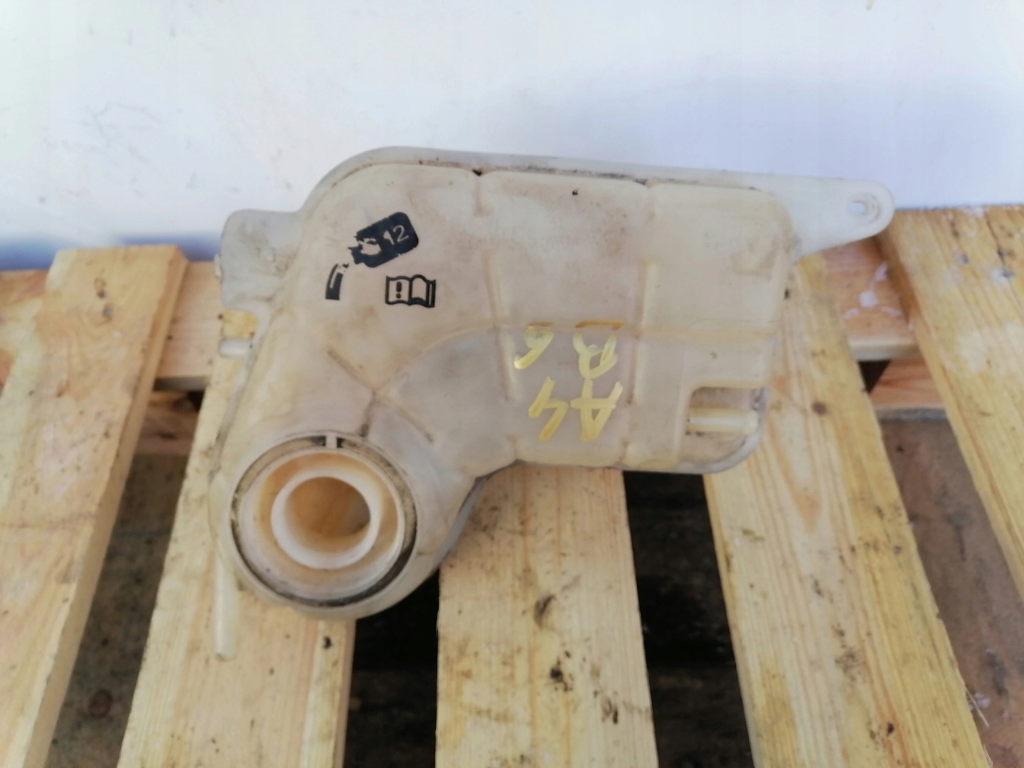 Réservoir eau AUDI VOLKSWAGEN 4E0121403B