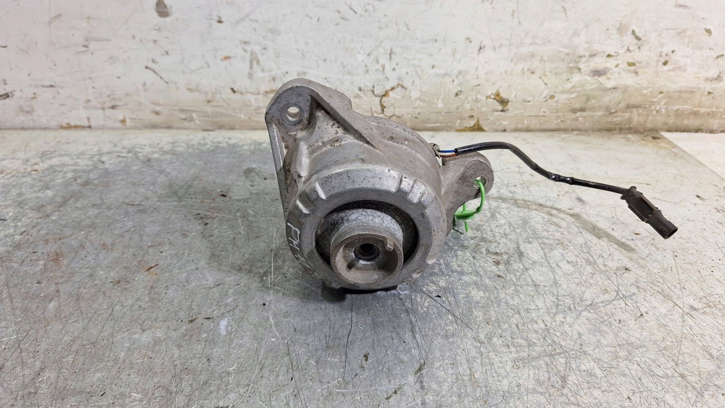 engine mount left A2052405217 MERCEDES C KLSA W205 2.2 CDI 4MATIC
