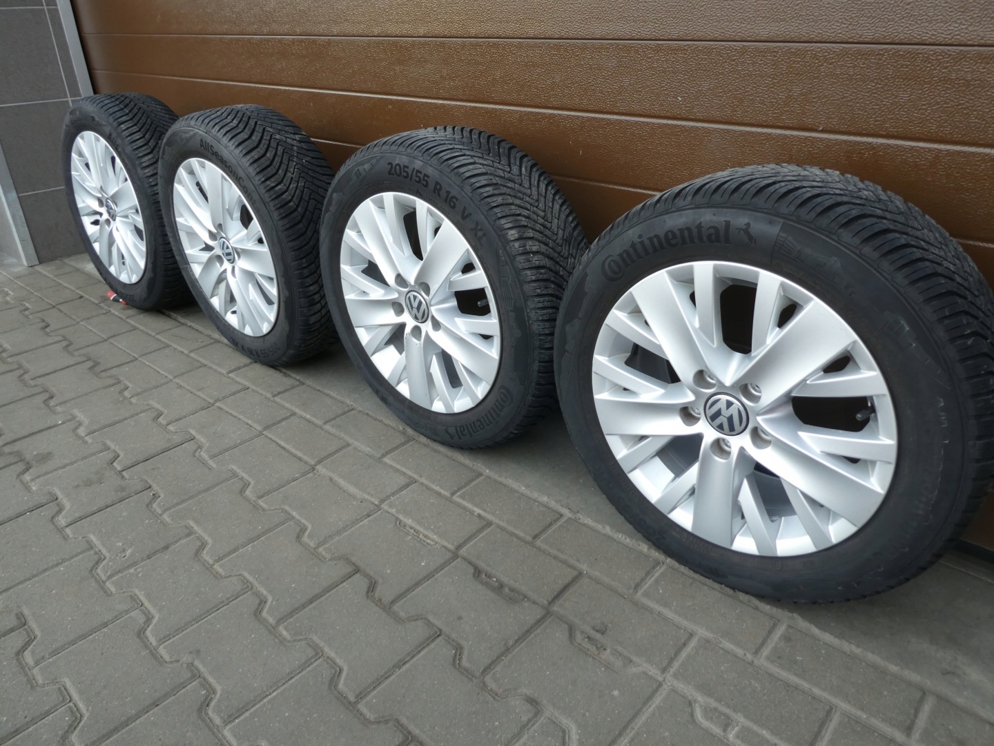 discs disc tyres 2018R VW EOS NEW BEETLE 5C0601025AE 5X112 16 ET50