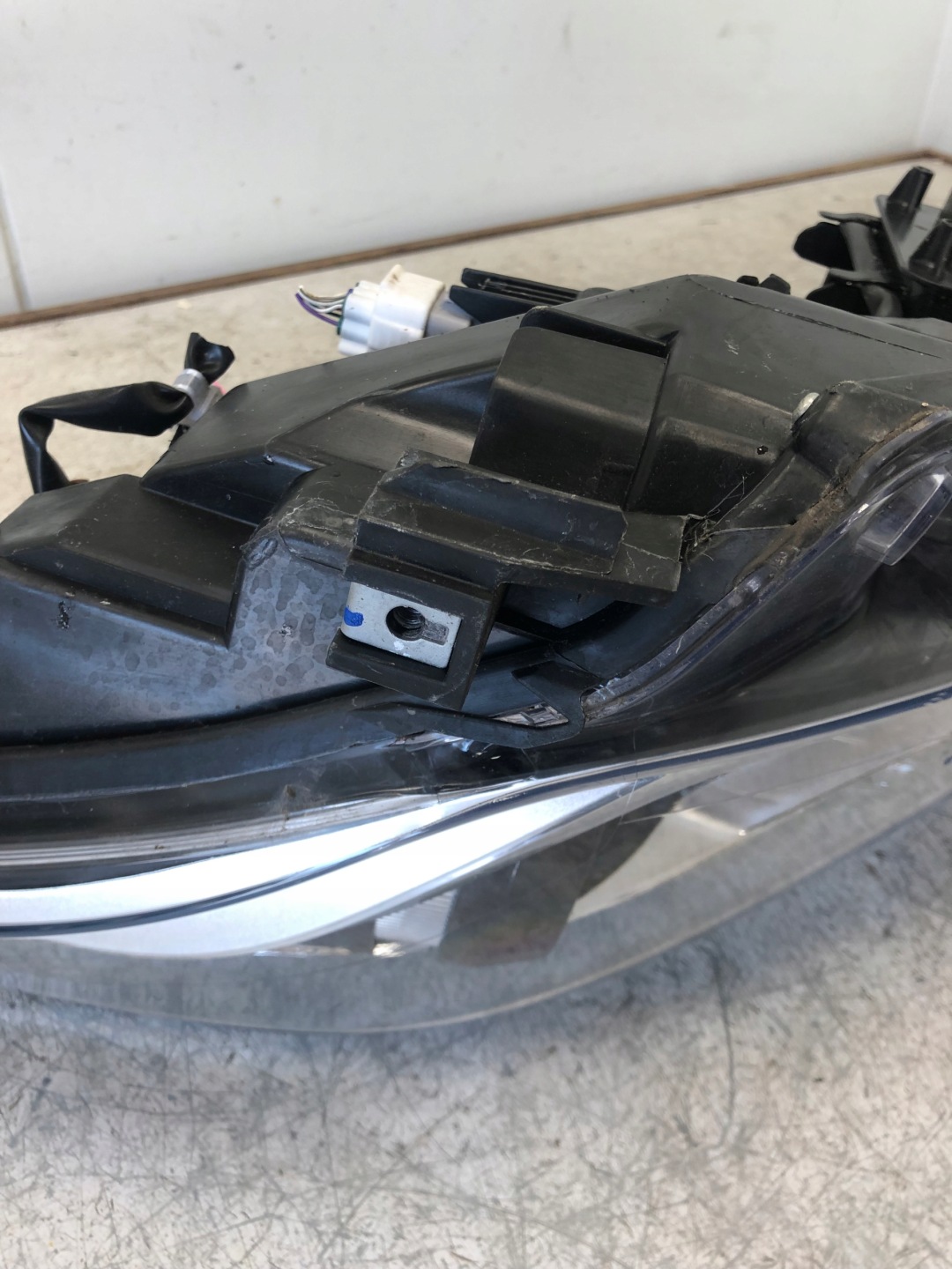 TOYOTA CHR C-HR light left front LED 81150-F4031