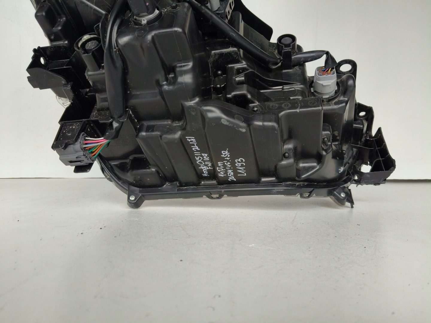 light left REFLEKTOR MAZDA 3 19- FULL LED 8 PIN