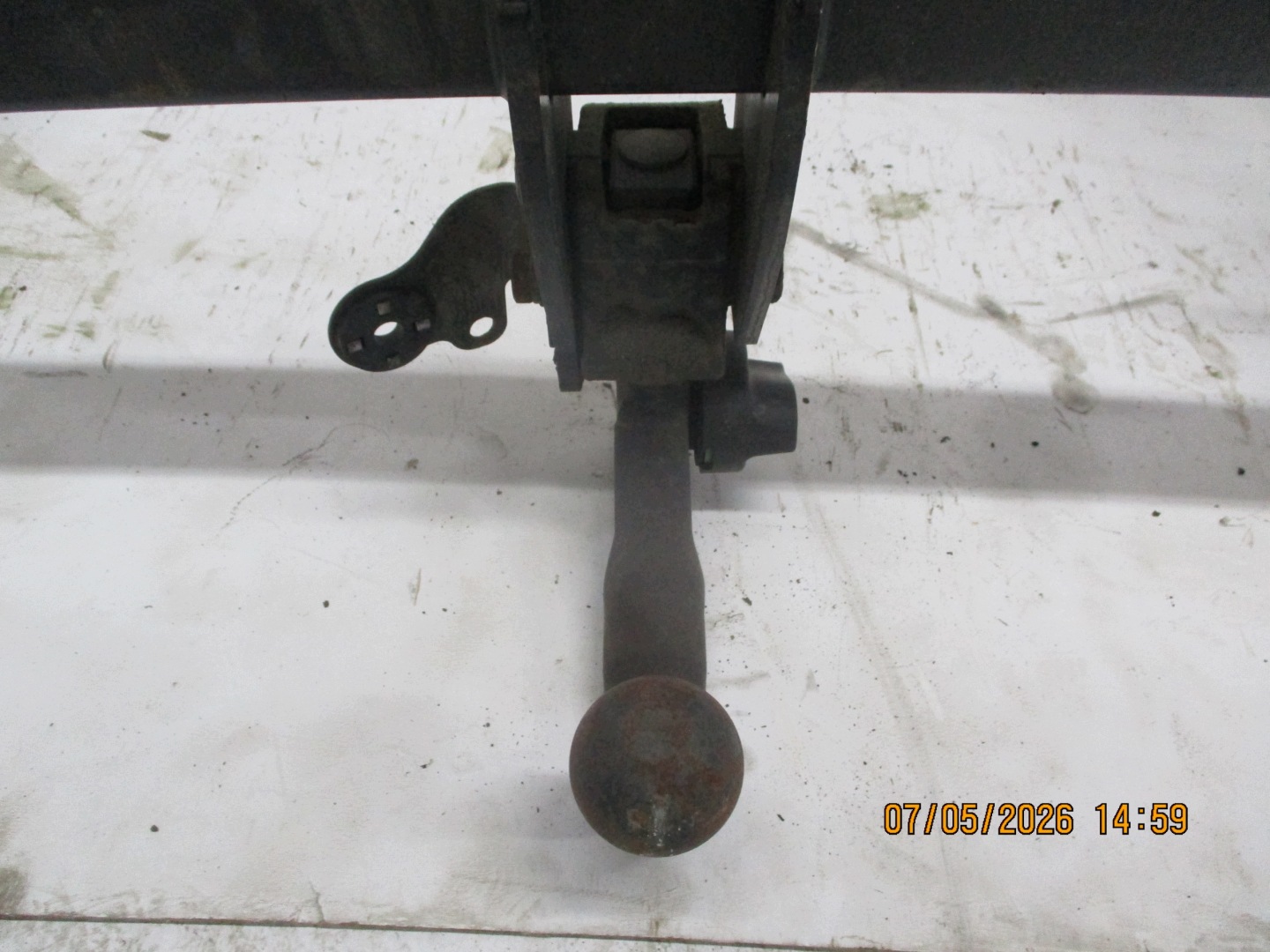 bumper support towing SUBARU FORESTER