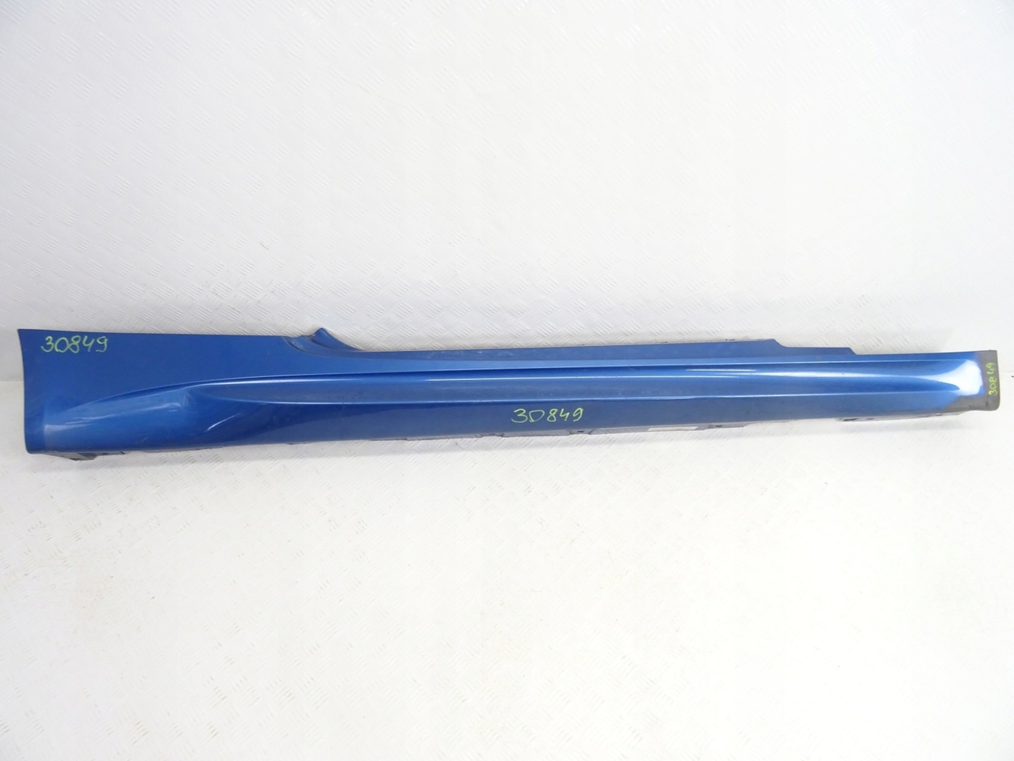 BMW E92 E93 M3 M POWER moulding threshold threshold right | GetMotor XSB