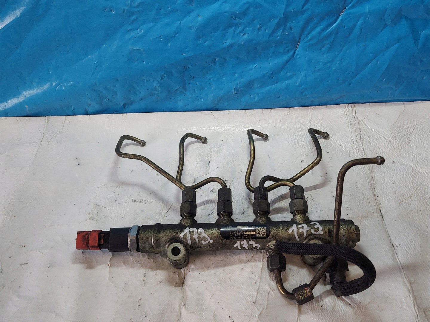 Rampe injection PEUGEOT 206 1.4 HDI 0445214028