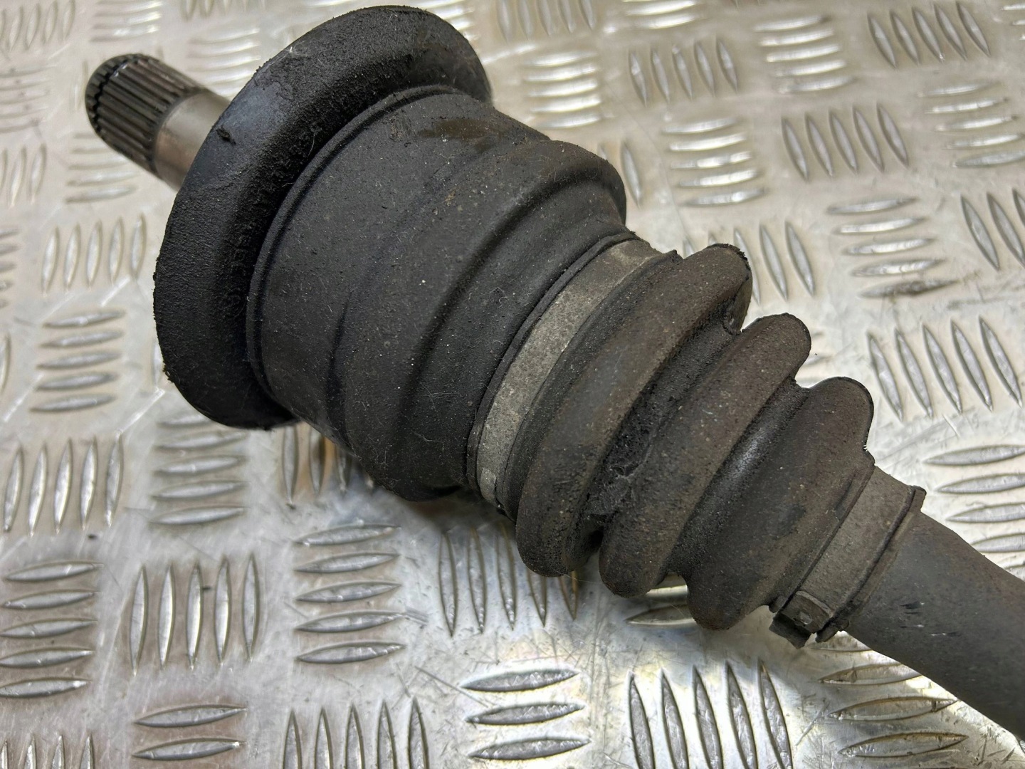 semi-axis rear left BMW 1 F20 F21 2013 7597681