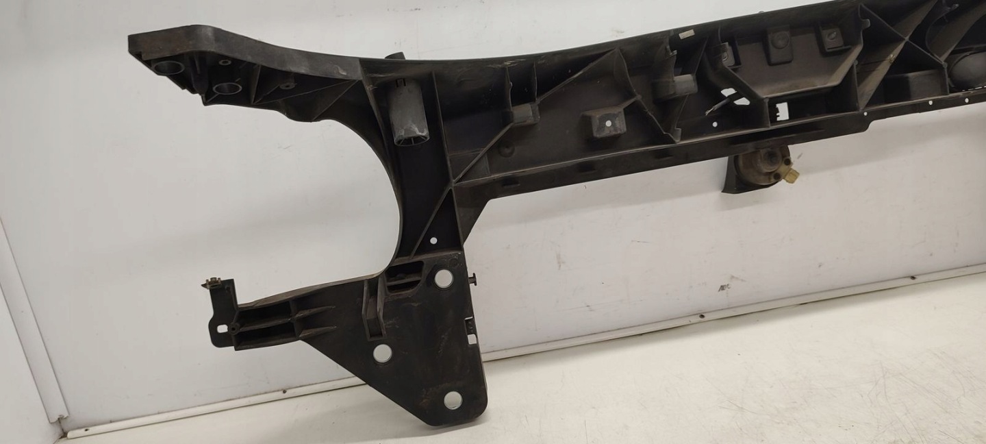support panel for radiators pillar iron Renault Modus 1,2 16V
