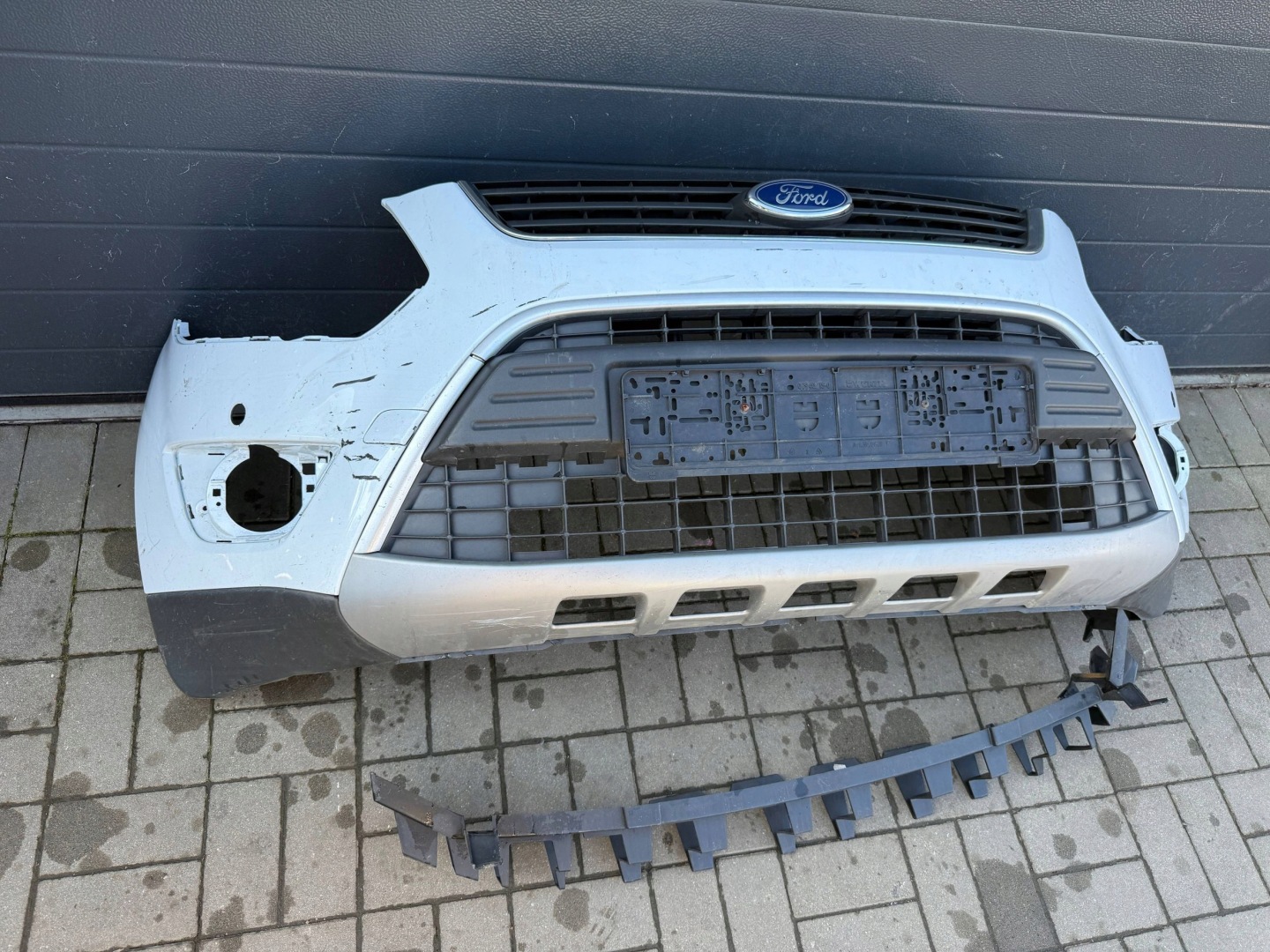 Ford Kuga Mk1 MK-1 08- bumper front front