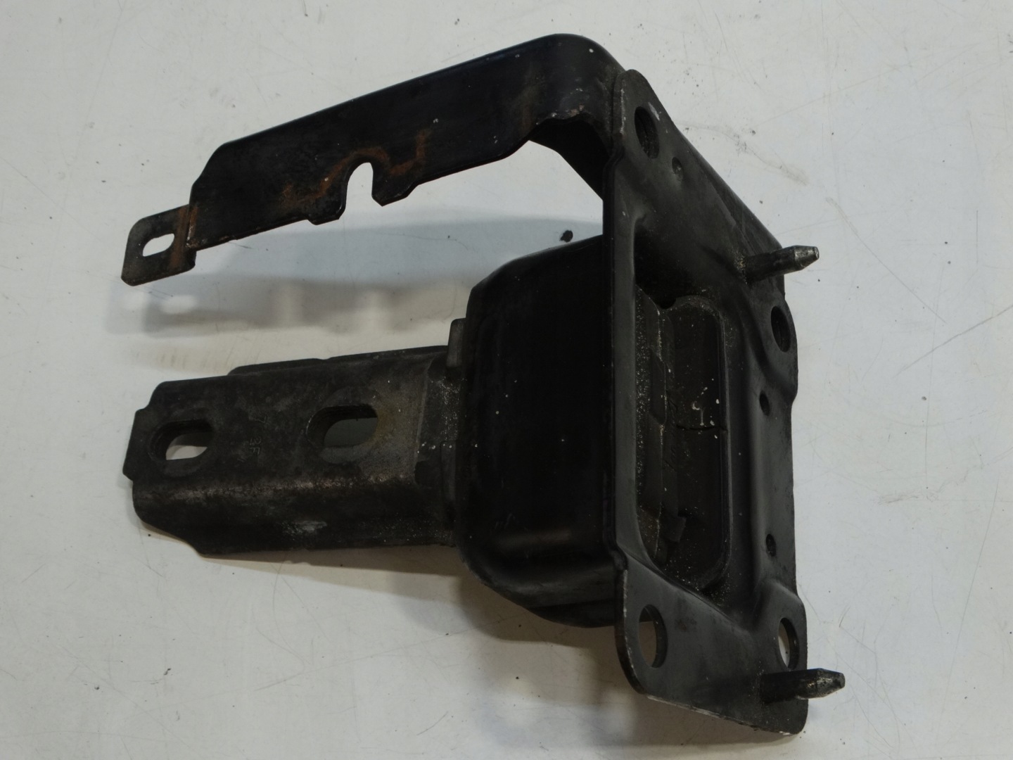 holder gearbox mounting PEUGEOT 207 9680293680