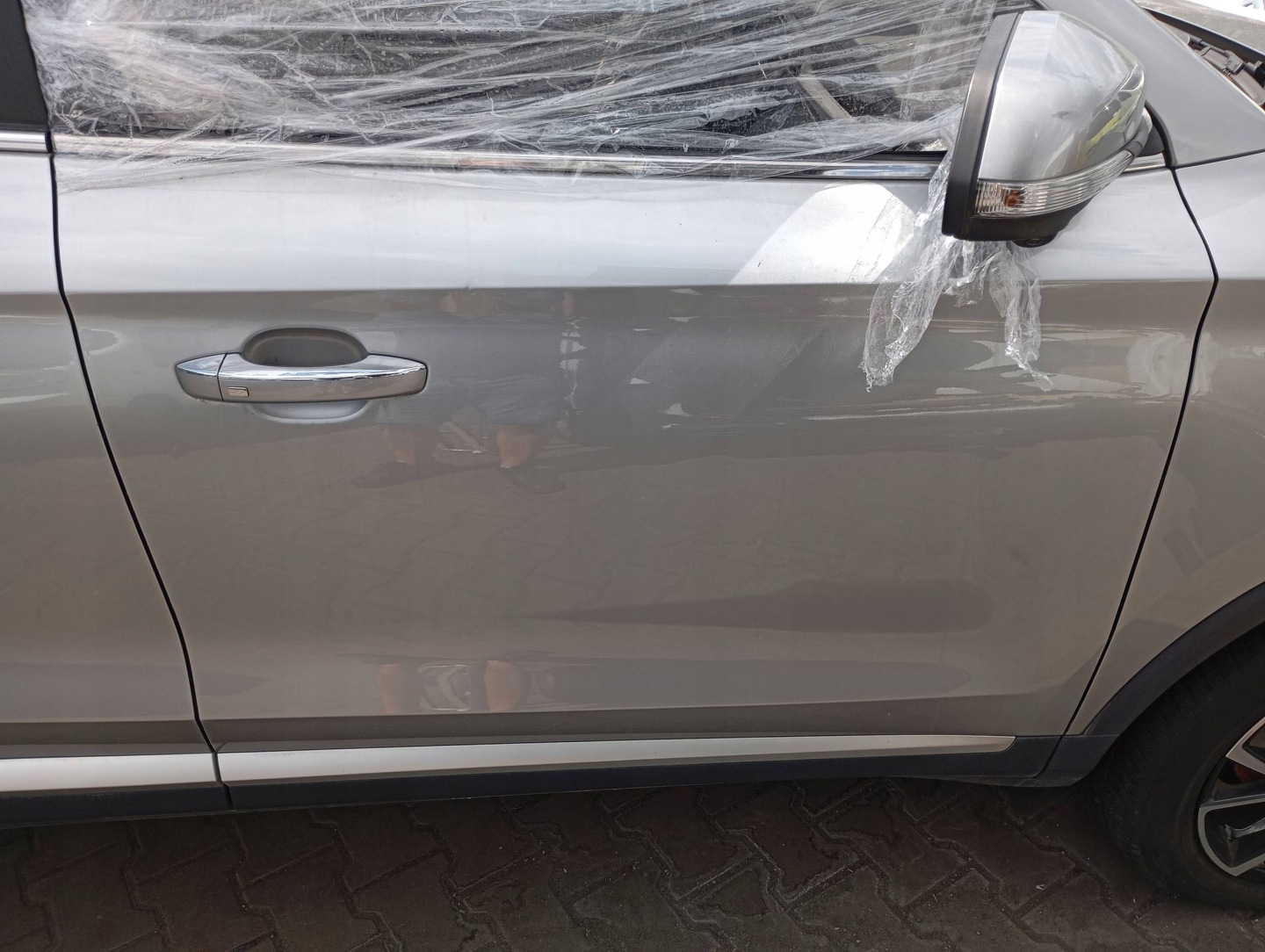 MG ZS 1 and AZS1 2017- door front front right silver 5MBC