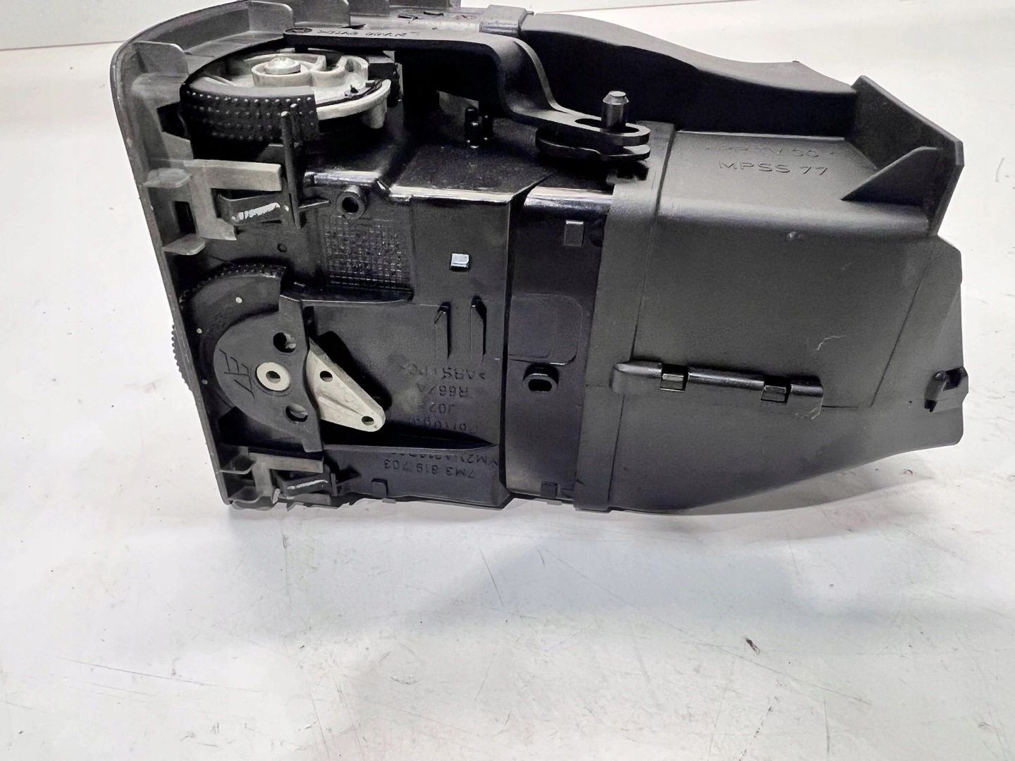 grid air conditioning devices left VW SHARAN 7M3819703D