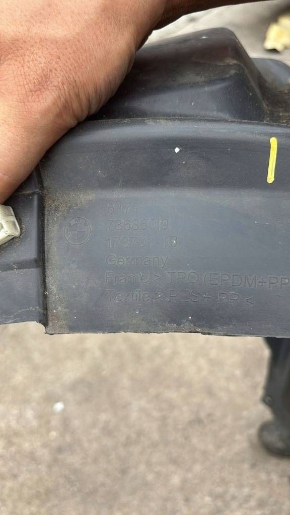 mudguard front front side right BMW i3 7368600 7368602 KOMPLET