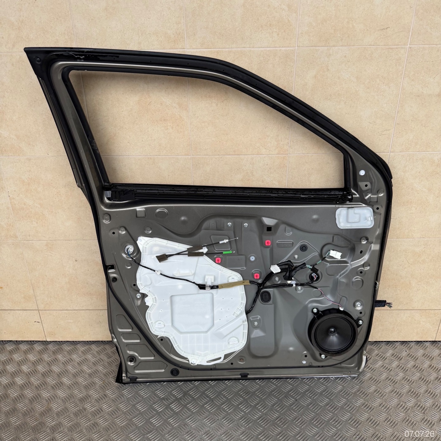door front left TOYOTA YARIS CROSS 2023 ROK