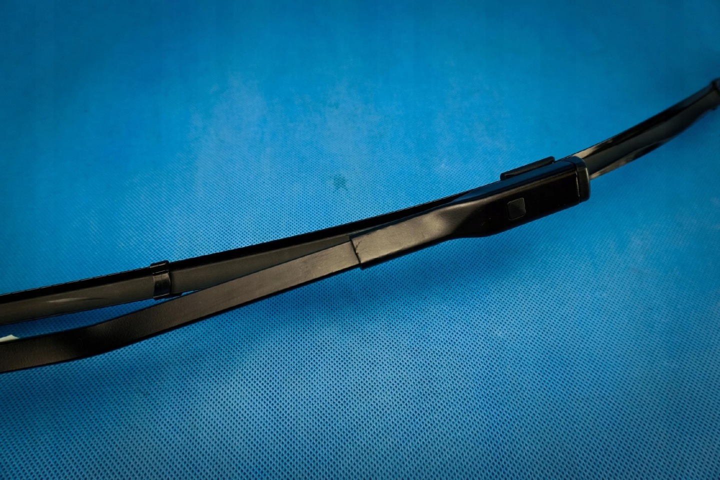 wiper arm pioro Audi A8 4N 4N1955407D
