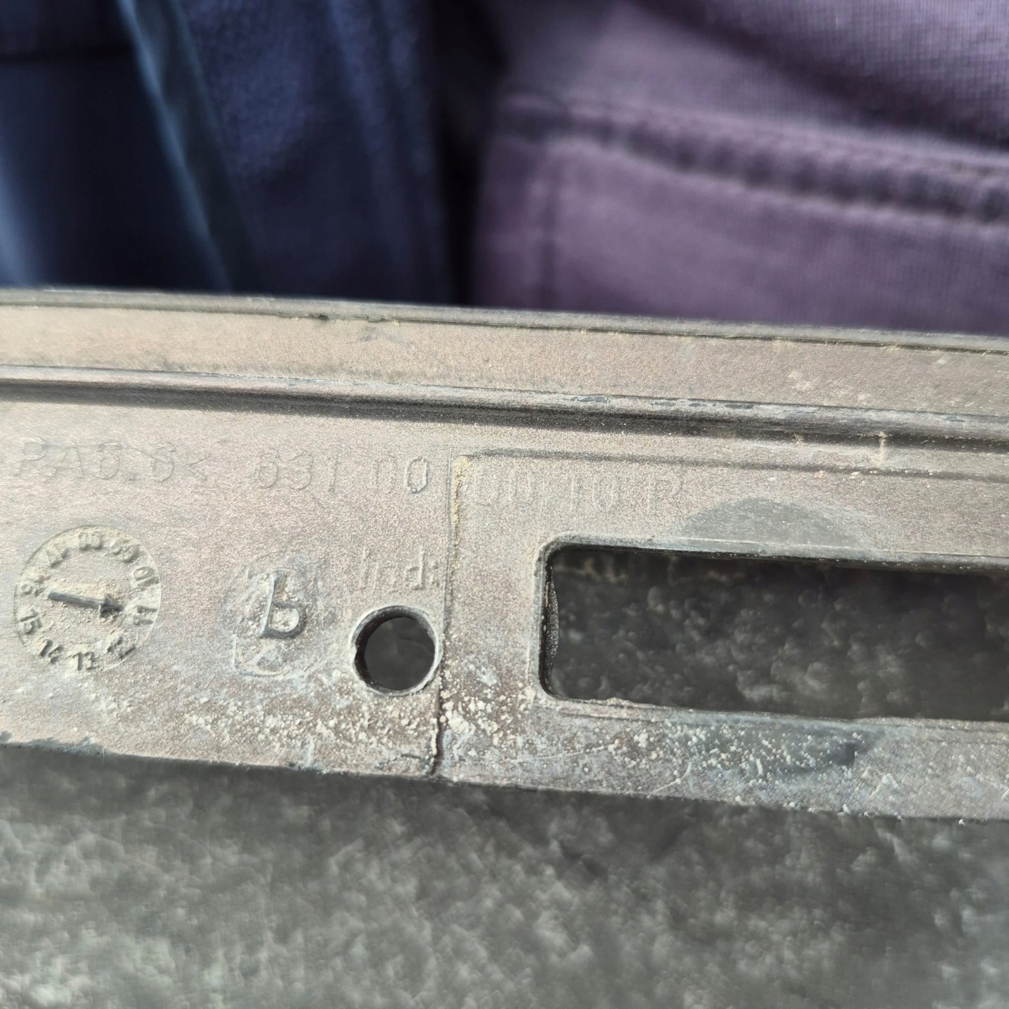 RENAULT SCENIC III 3 09-12 fender front front right