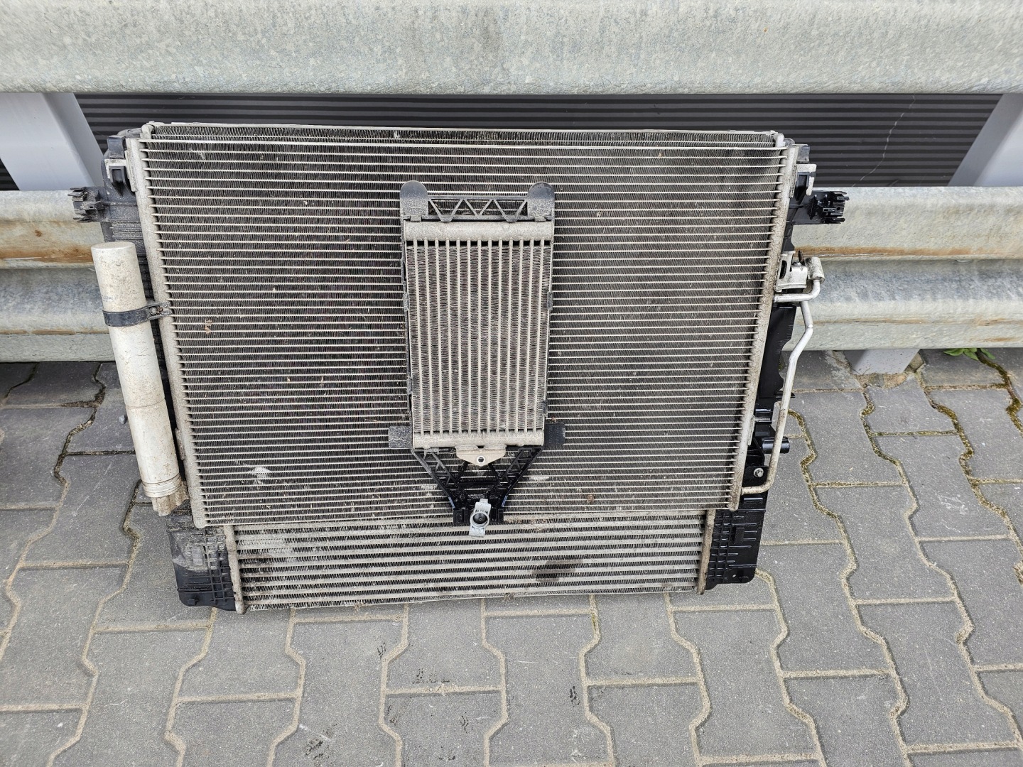 KOMPLET radiatore MERCEDES-BENZ SPRINTER 907 910 W910 W907 319CDI