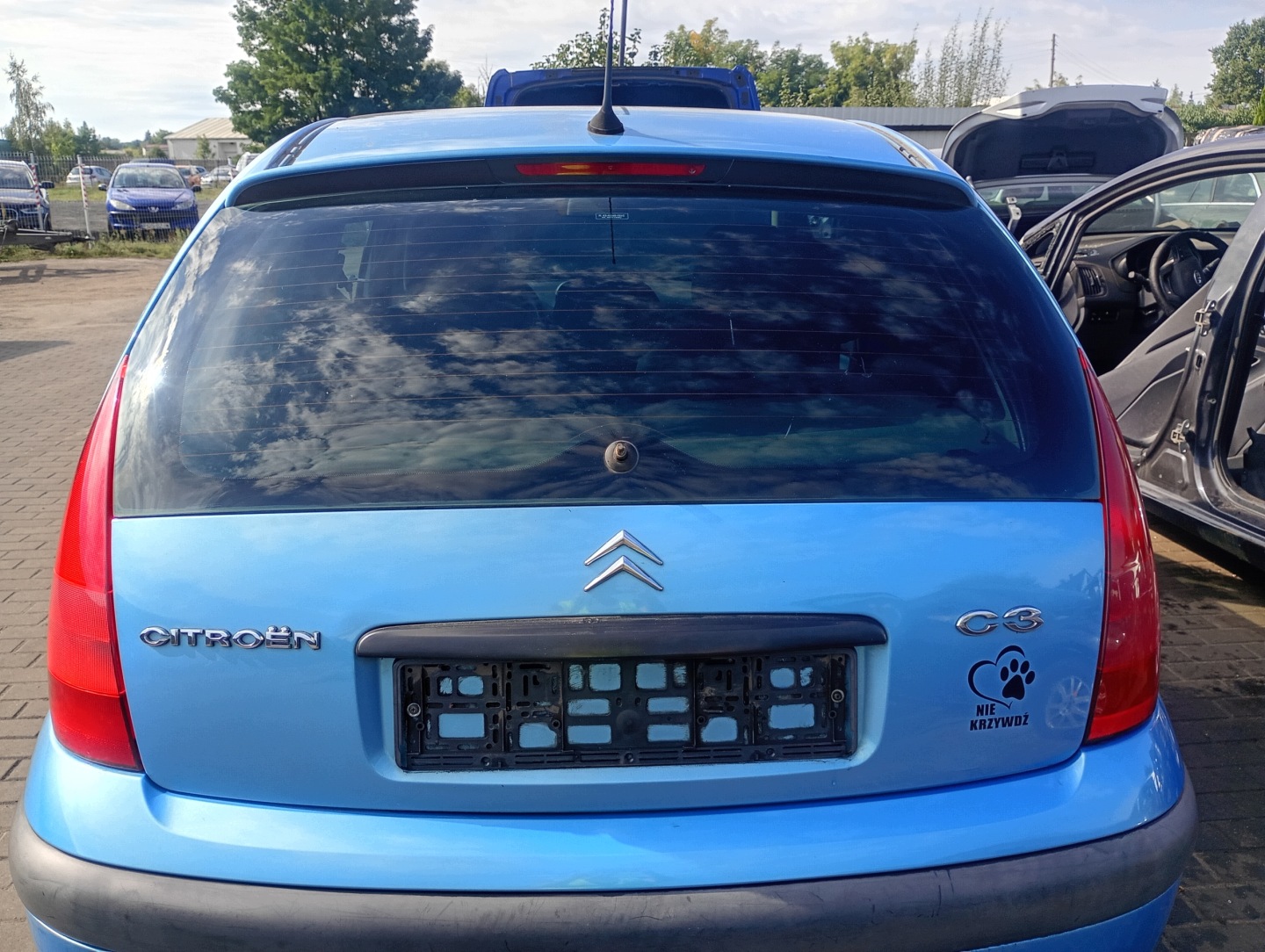 trunk door boot rear rear part Citroen C3 02-10 code lakieru KMYD