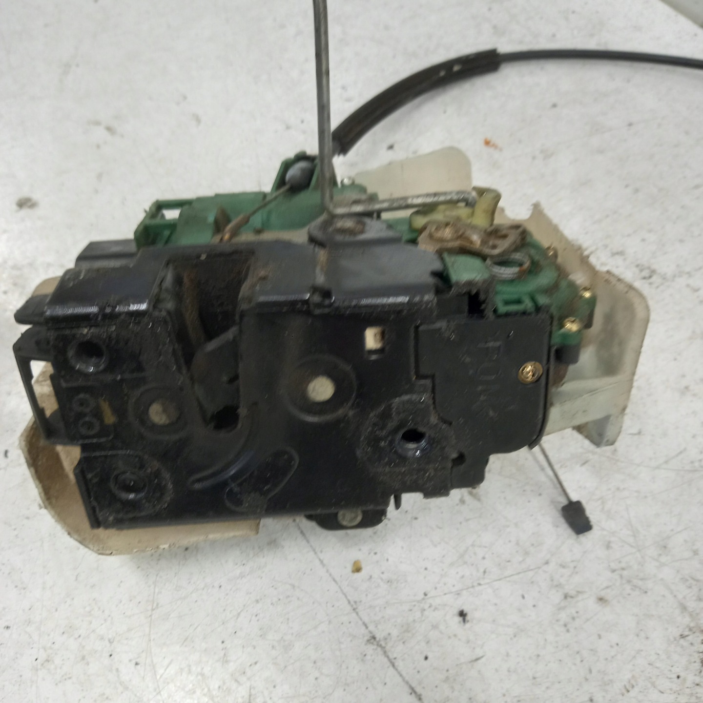lock door right front SKODA SUPERB