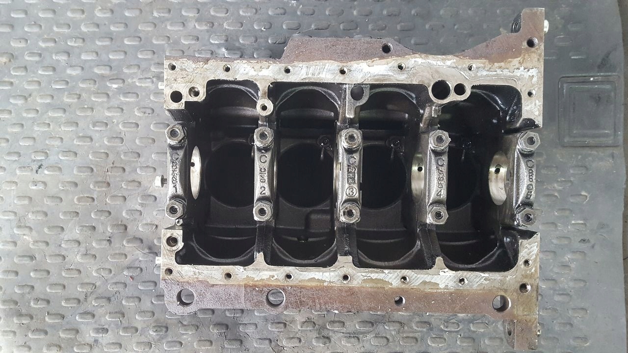 Blok Motore AZV VW Touran 2,0 TDI
