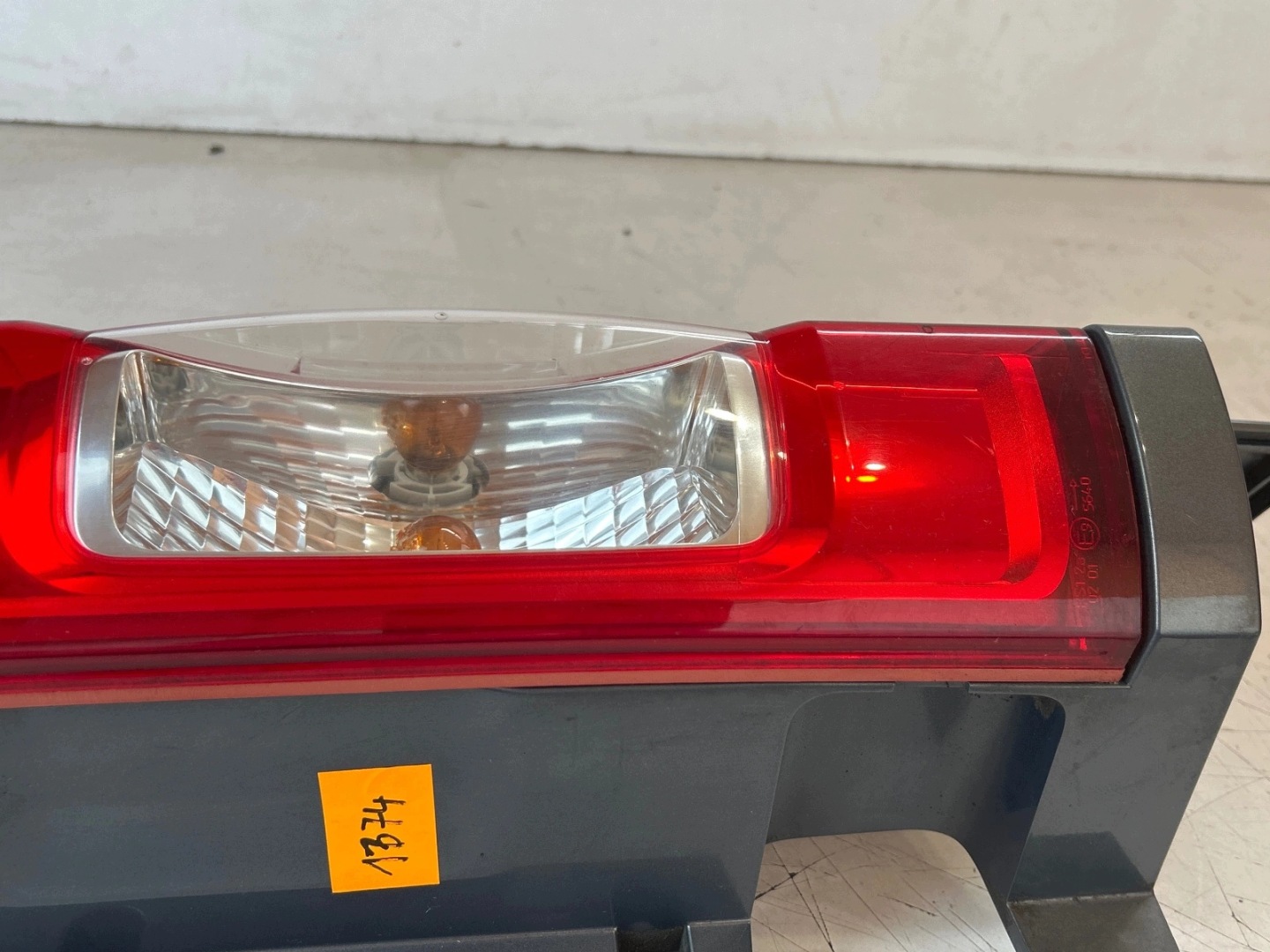 light rear part rear right Renault Trafic II Vivaro A Primastar Lift