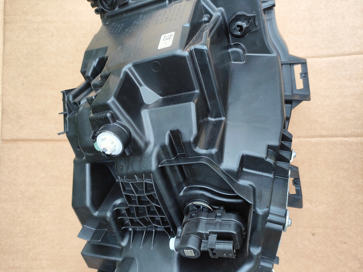 Renault Austral 2023 front side left light front 260606399R