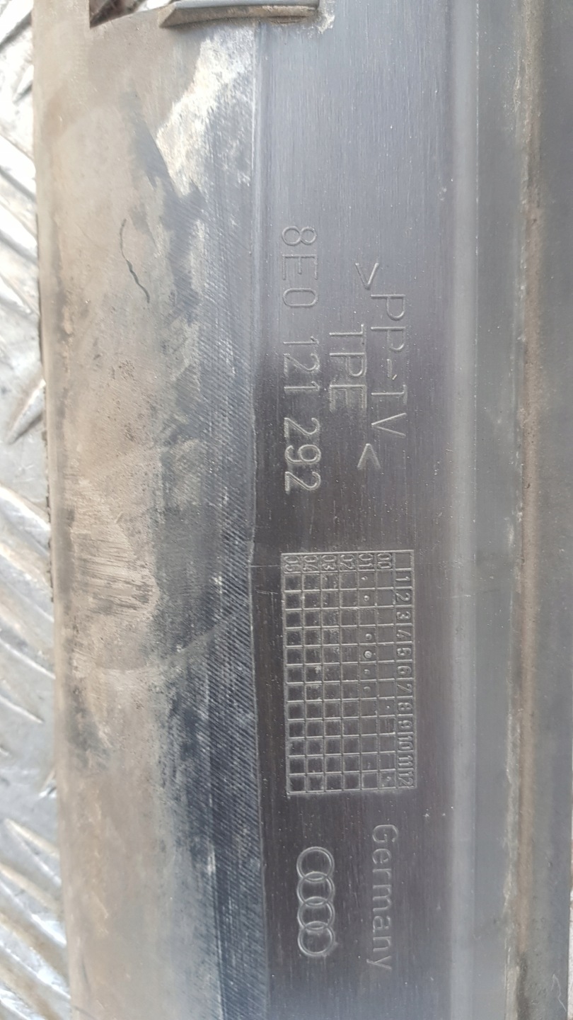 AUDI A4 B6 B7 luftansaugkanal 8E0121292