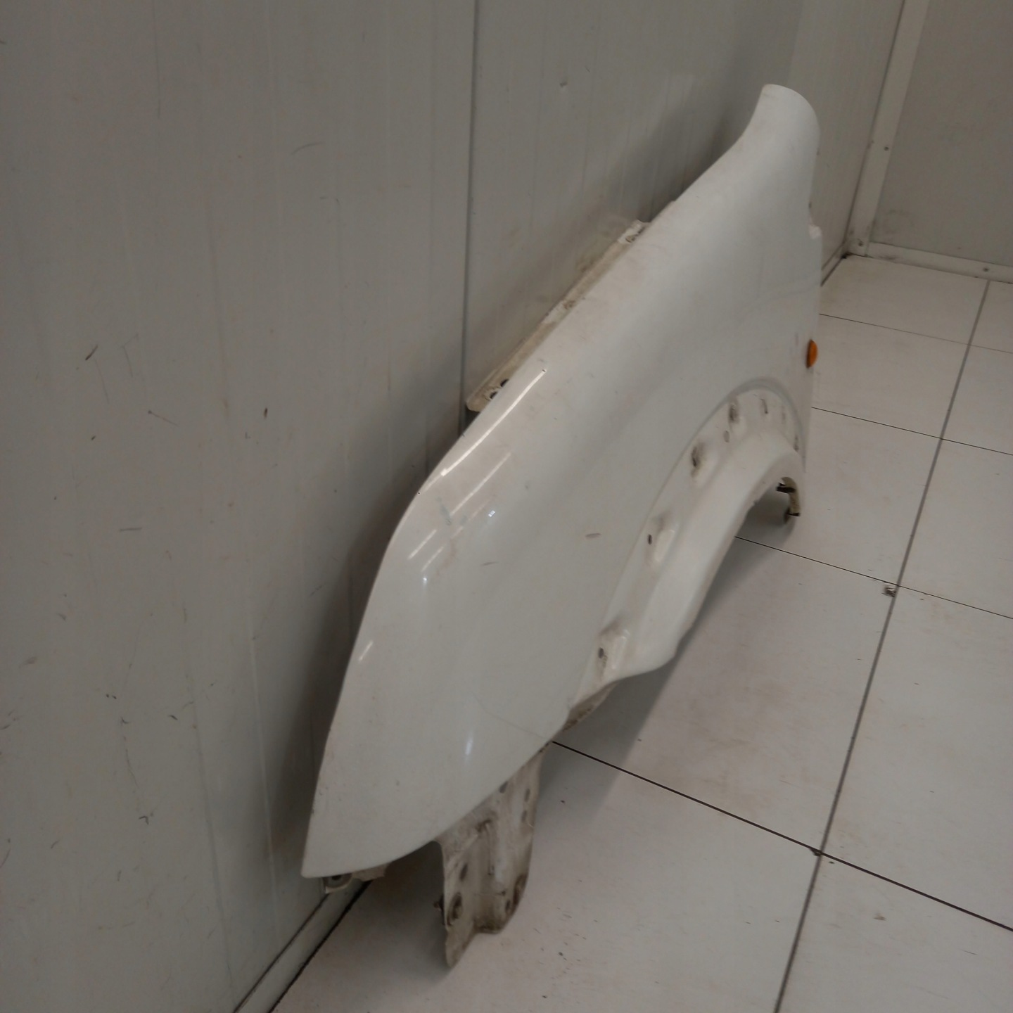 fender left front FORD CONNECT