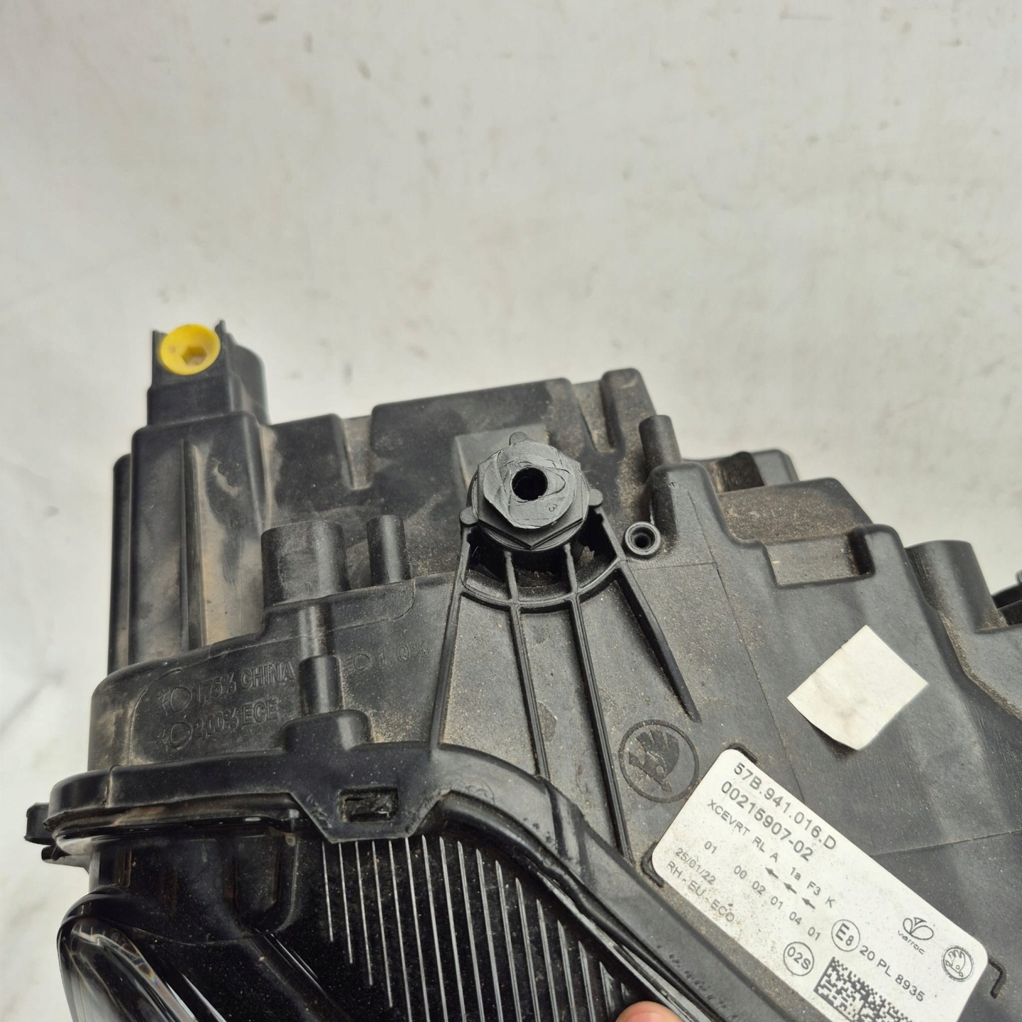SKODA KAROQ and 1 17-21 light front front right