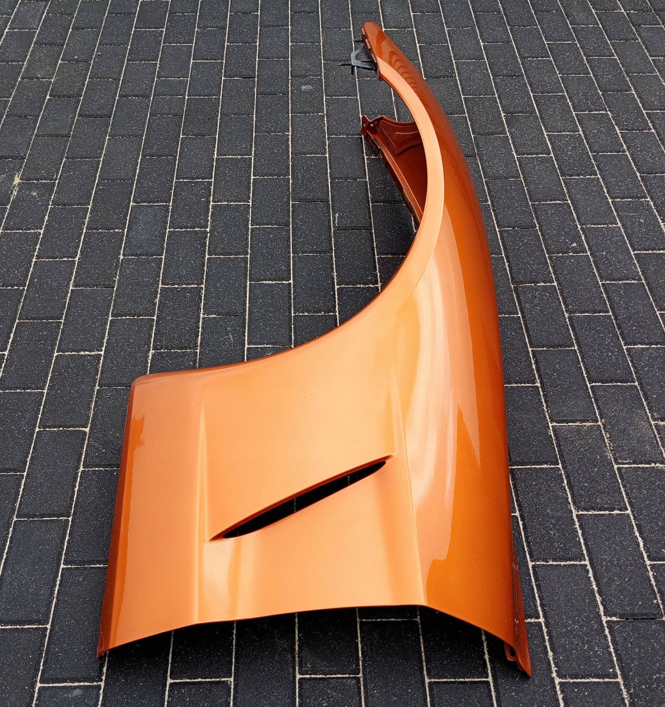 fender left front front left Chevrolet Corvette C6 2005