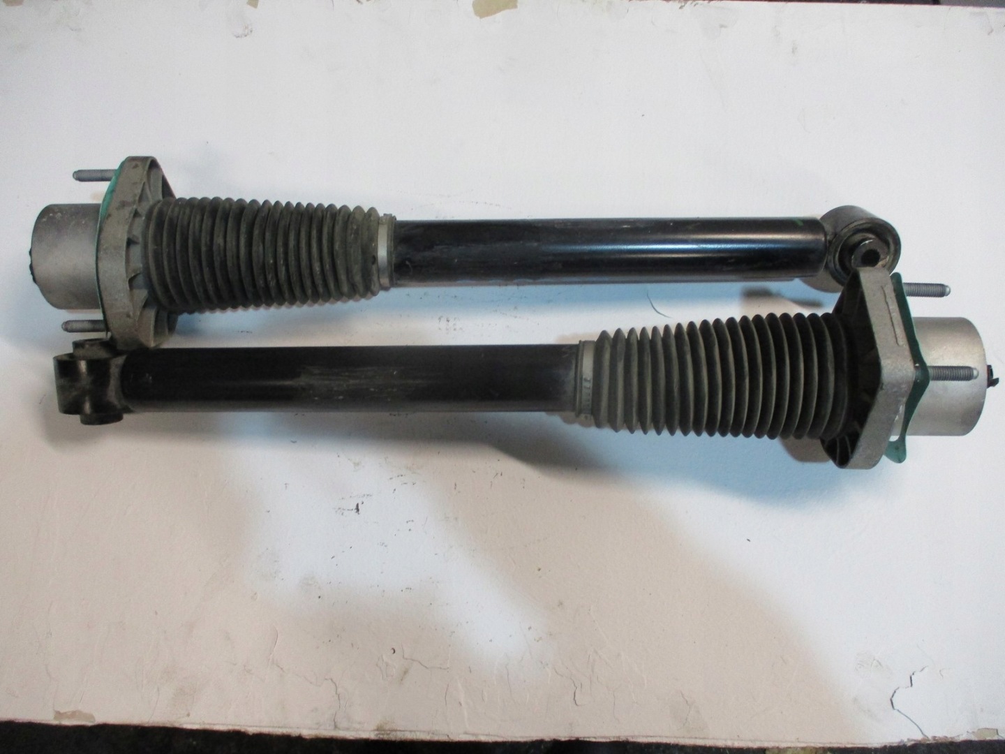 STOSSDÄMPFER RANGE ROVER SPORT JK62-18W002-AC HECK