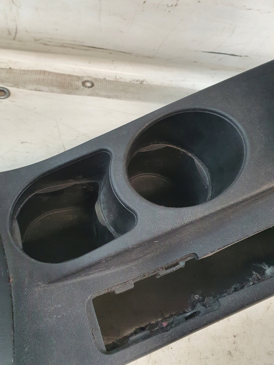 TUNEL central armrest OE 1296687 KIA CEED FL 09-12r.