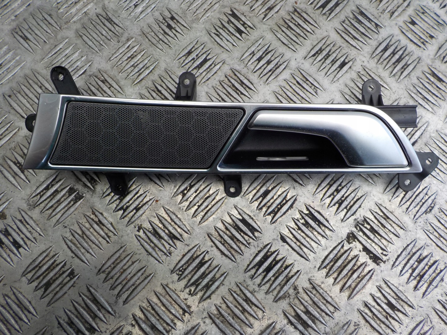 AUDI A6 C6 handle left front inner 4F0837019