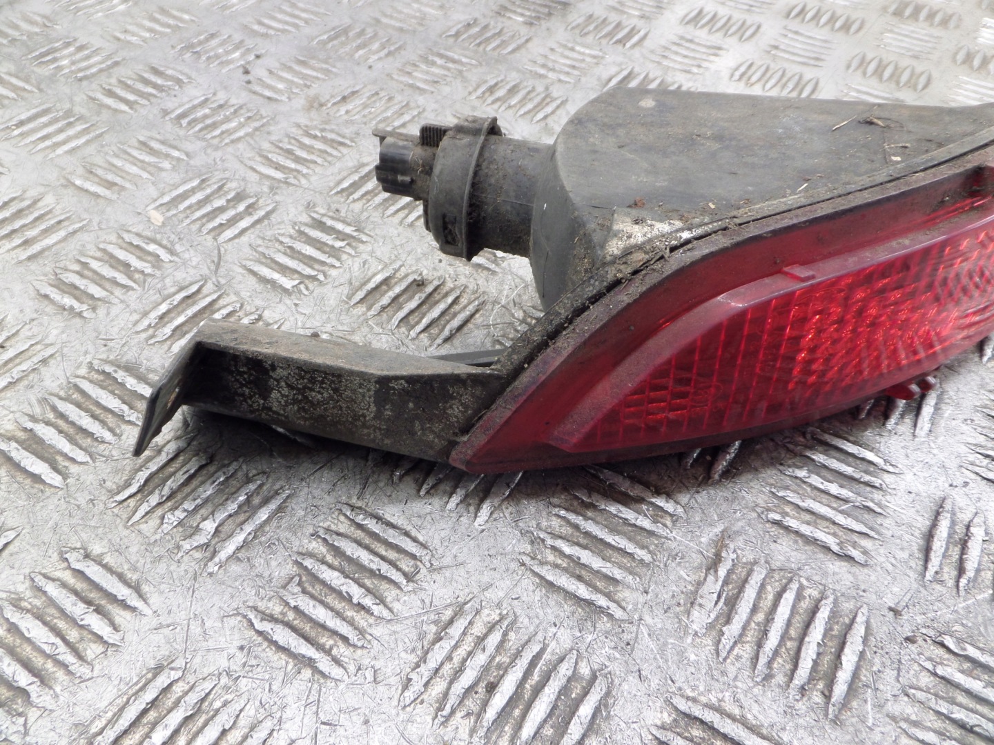 light right rear part 8A6115K272AD FORD FIESTA mk7 C-max